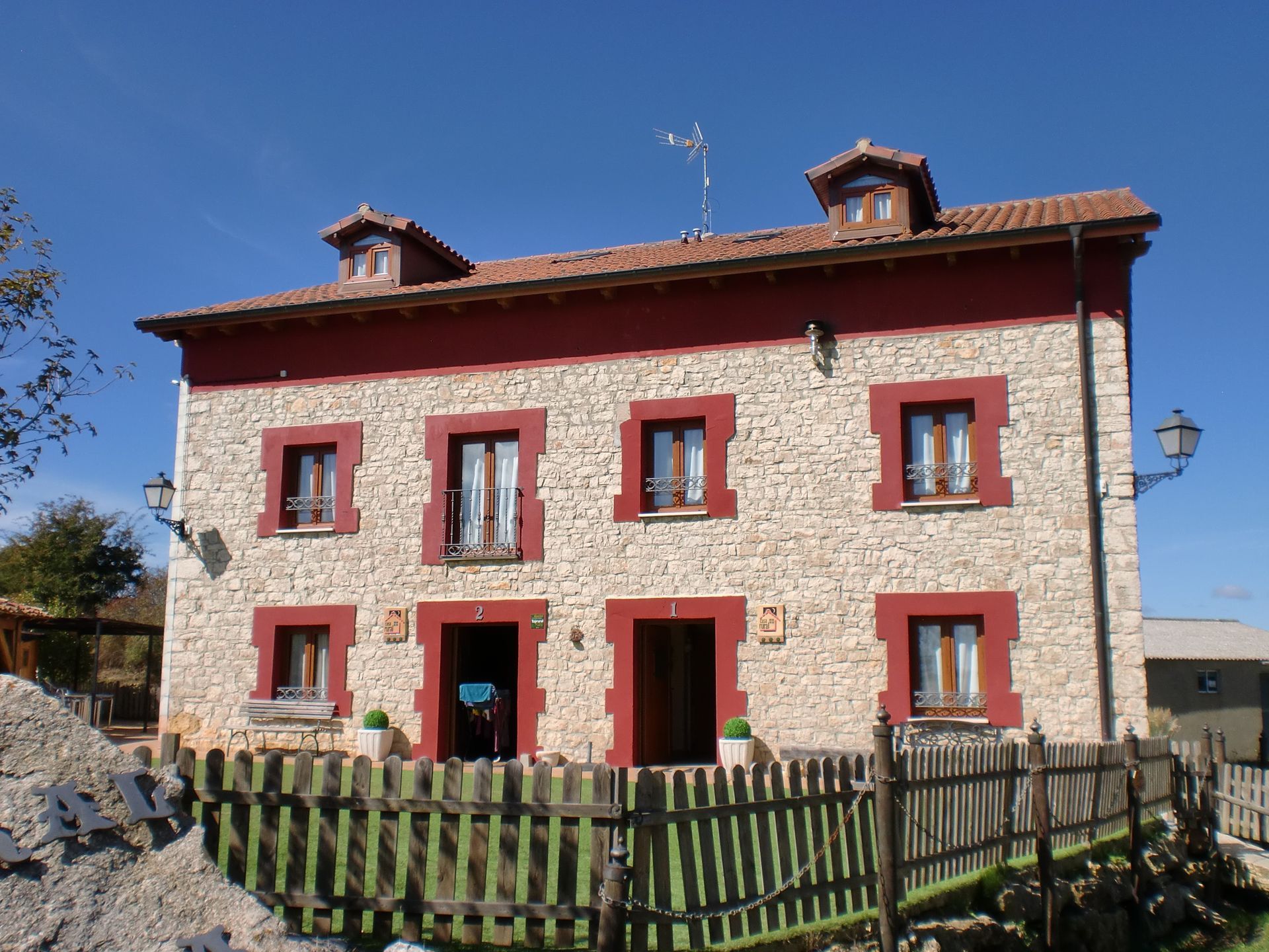 La Bernarda I y II